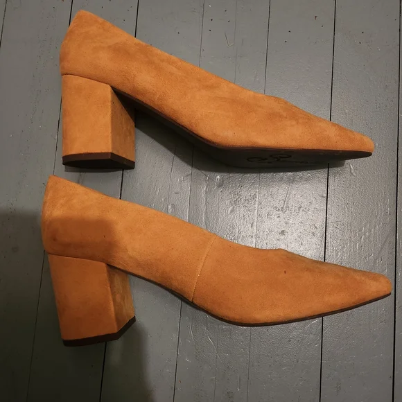 Anthropologie Seychelles Rehearse Mustard Yellow Block Heel Pointed Toe Pumps - Picture 5 of 6